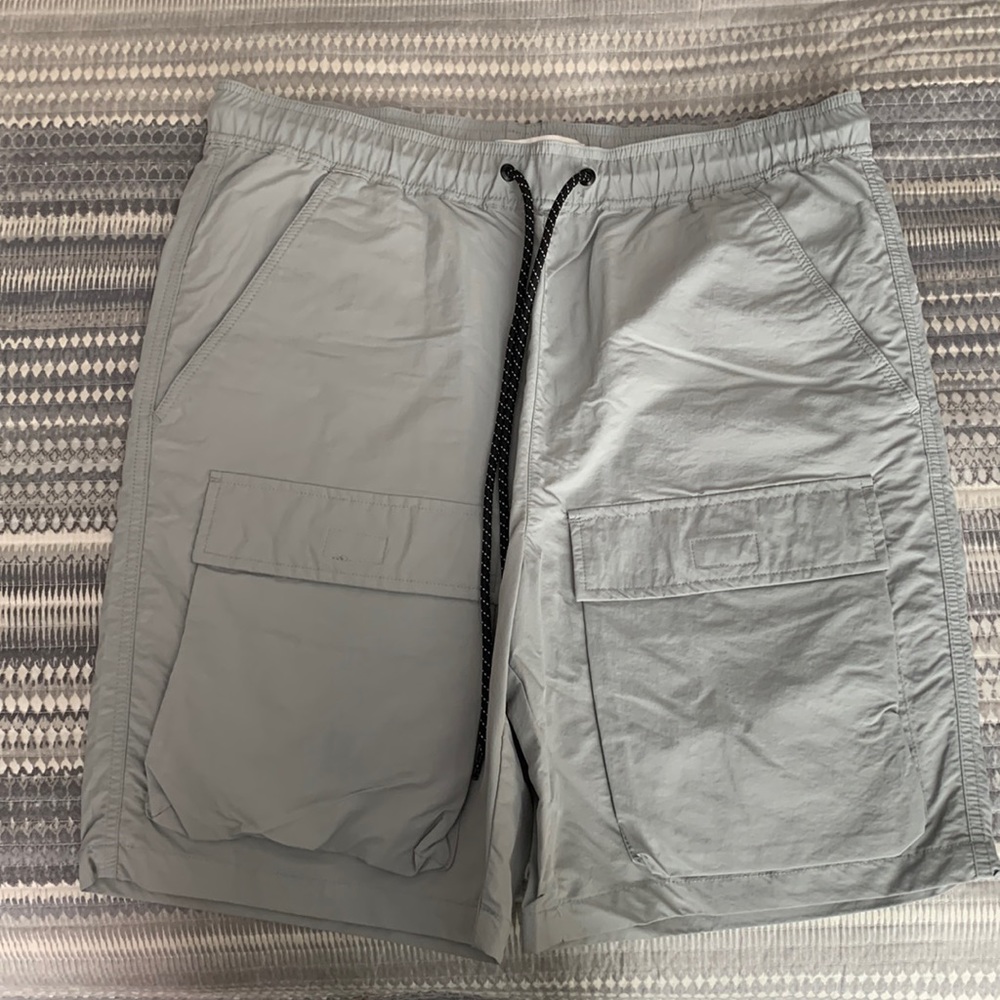 Pacsun men’s cargo front pocket shorts size medium